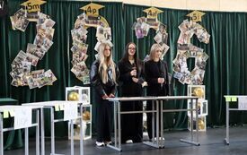 Galeria aktualności Uroczyste zakończenie roku szkolnego maturzyst&oacute;w 19