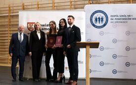 Galeria aktualności Uroczyste zakończenie roku szkolnego maturzyst&oacute;w 68