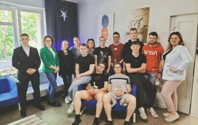 Zdjęcie do Pożegnanie absolwent&oacute;w internatu